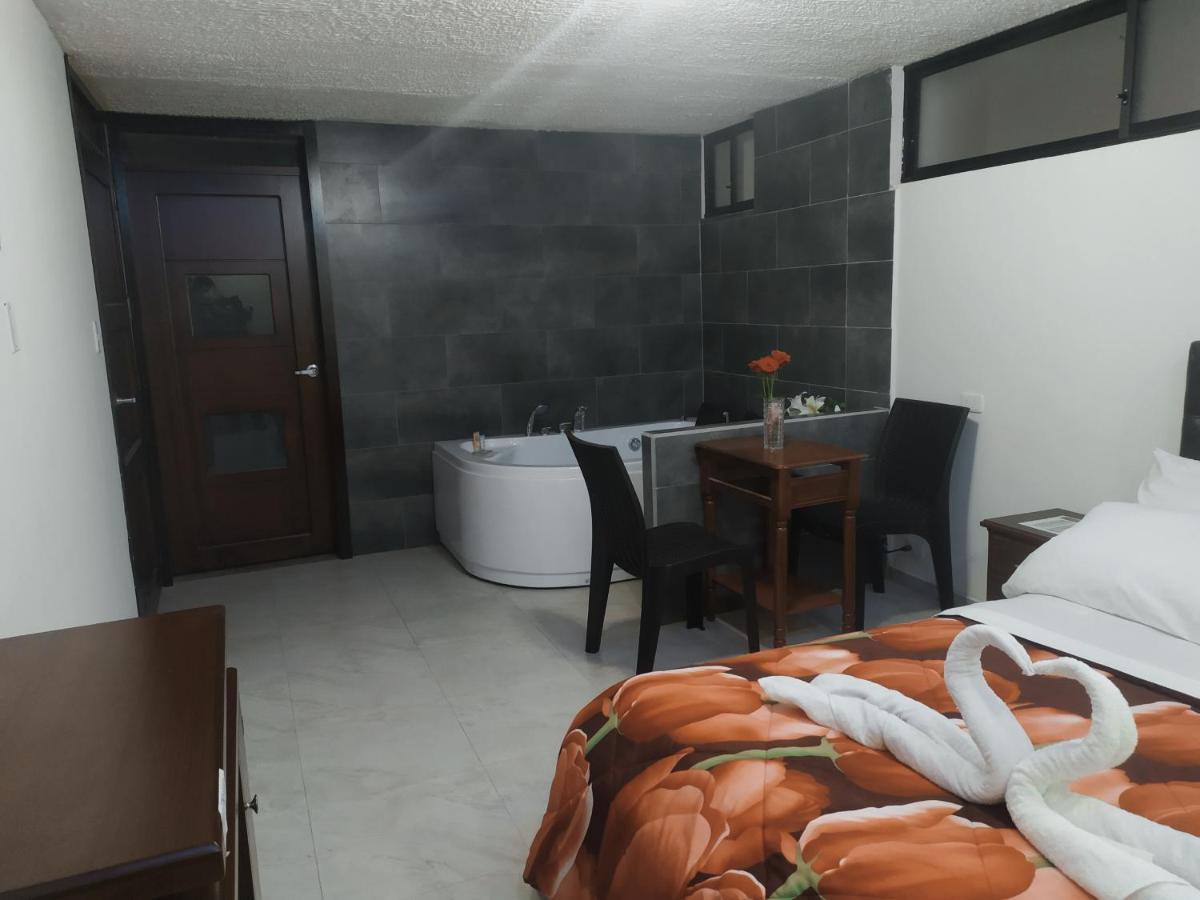 Hostal Ajavi Del Sur Quito Exterior photo